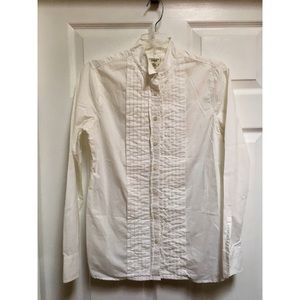 LE Canvas Women’s Tuxedo-Style Button Down